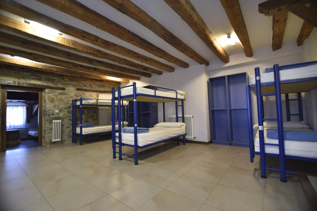 Litera en dormitorio múltiple